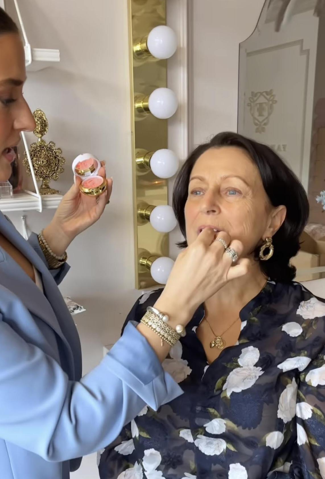 Supermodel Lip Bath | Strawberry Strut | Applying on mature lips